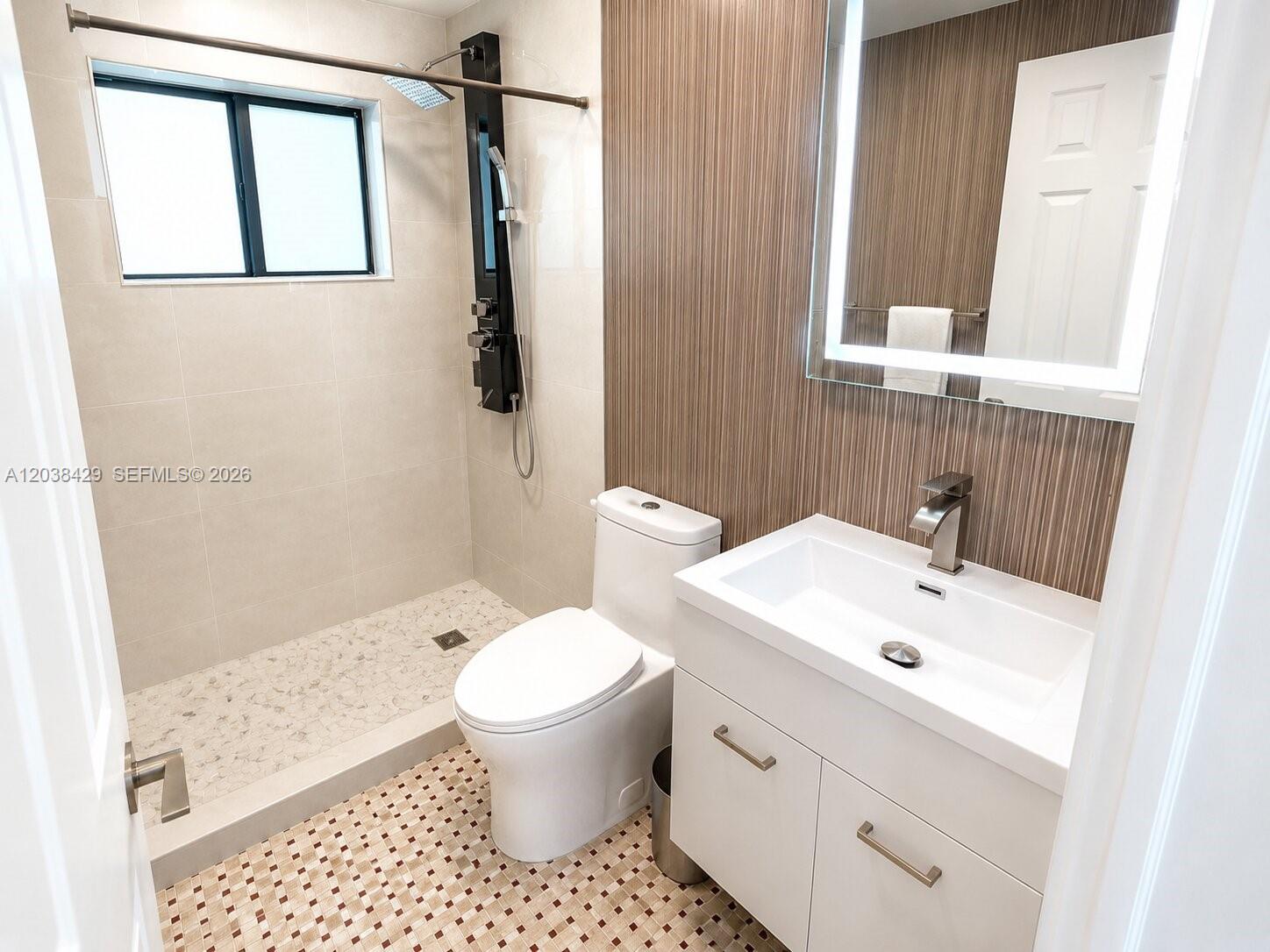 A12038429 Property Photo 35