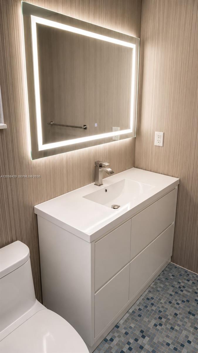 A12038429 Property Photo 49