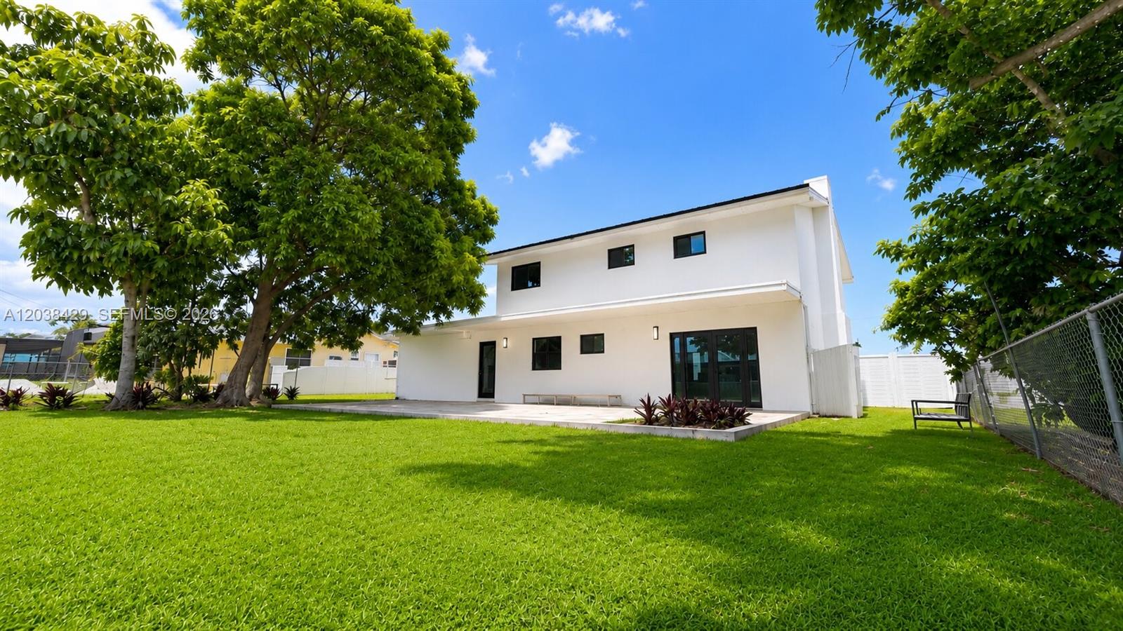 A12038429 Property Photo 54