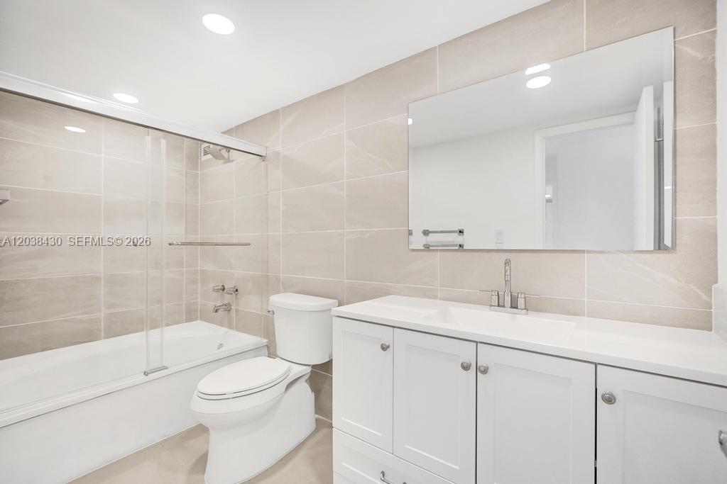 400 Leslie Drive 1022 Property Photo 10