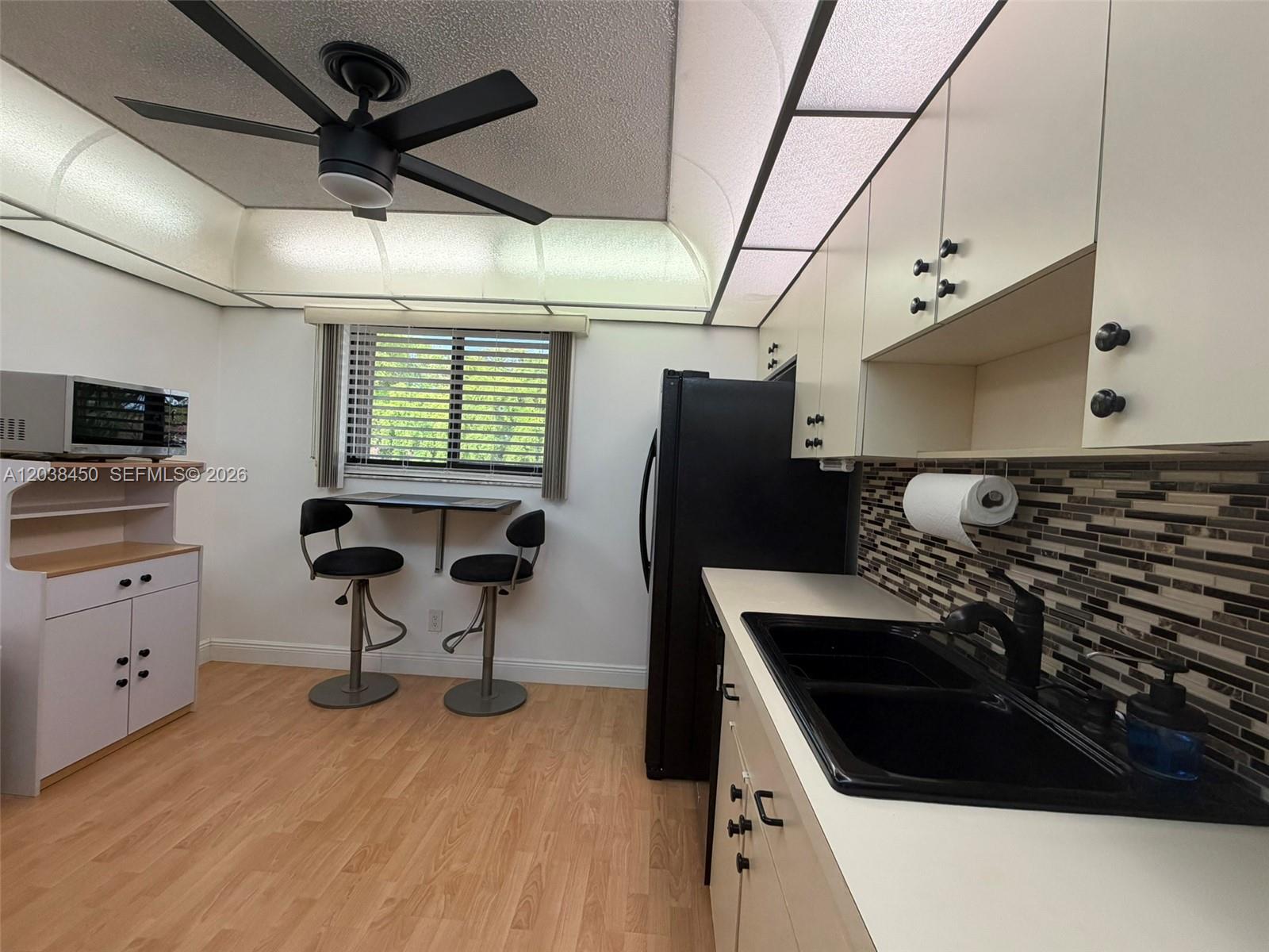 4960 E Sabal Palm Boulevard 308 Property Photo 12