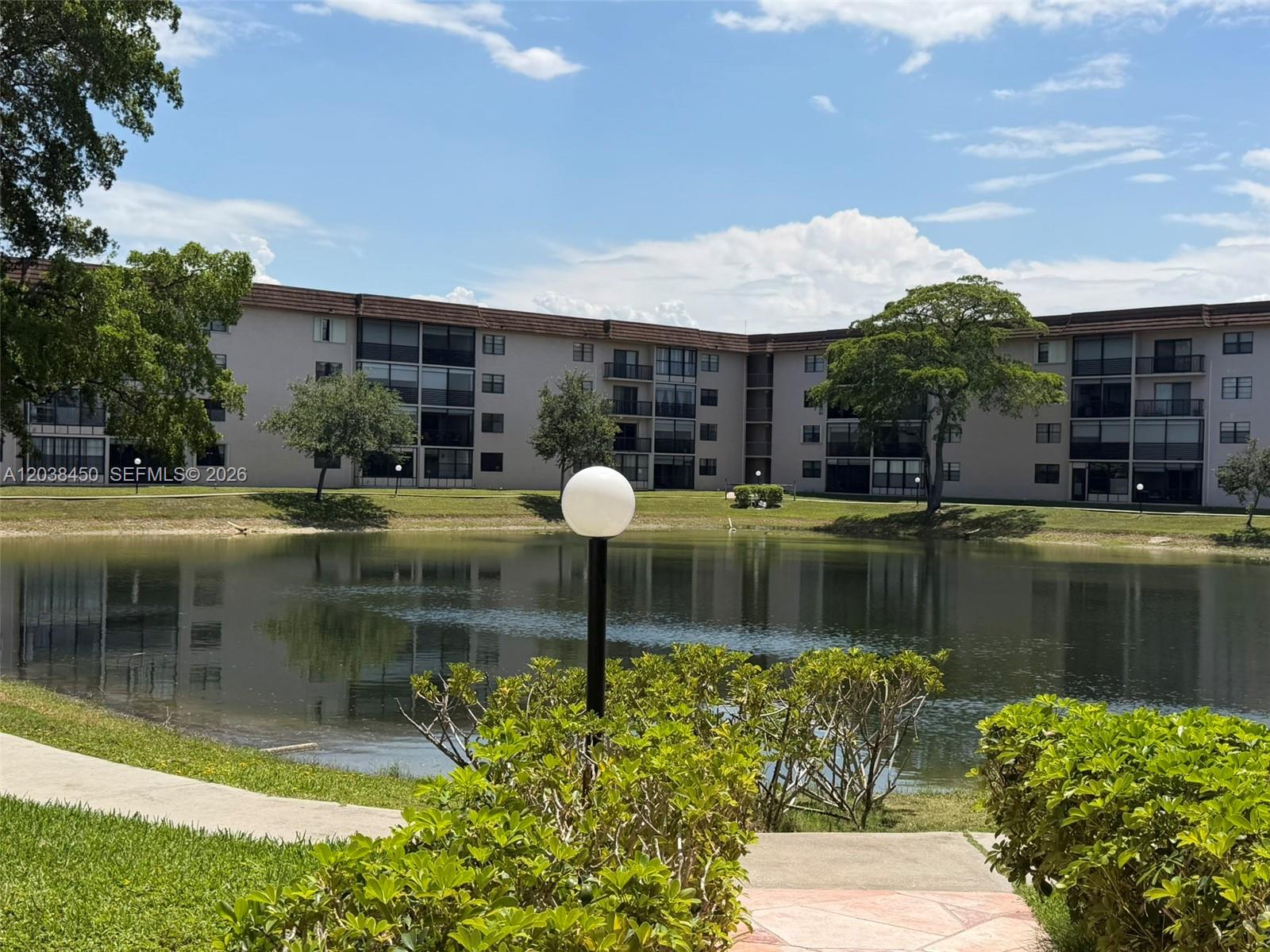 4960 E Sabal Palm Boulevard 308 Property Photo 37