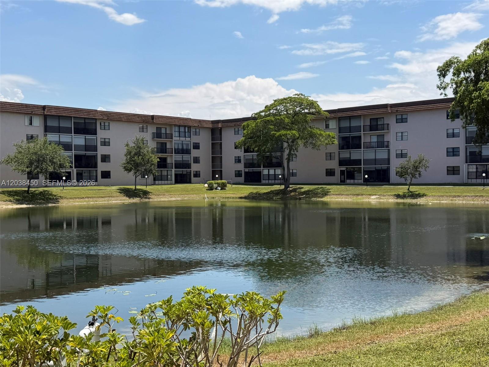 4960 E Sabal Palm Boulevard 308 Property Photo 38
