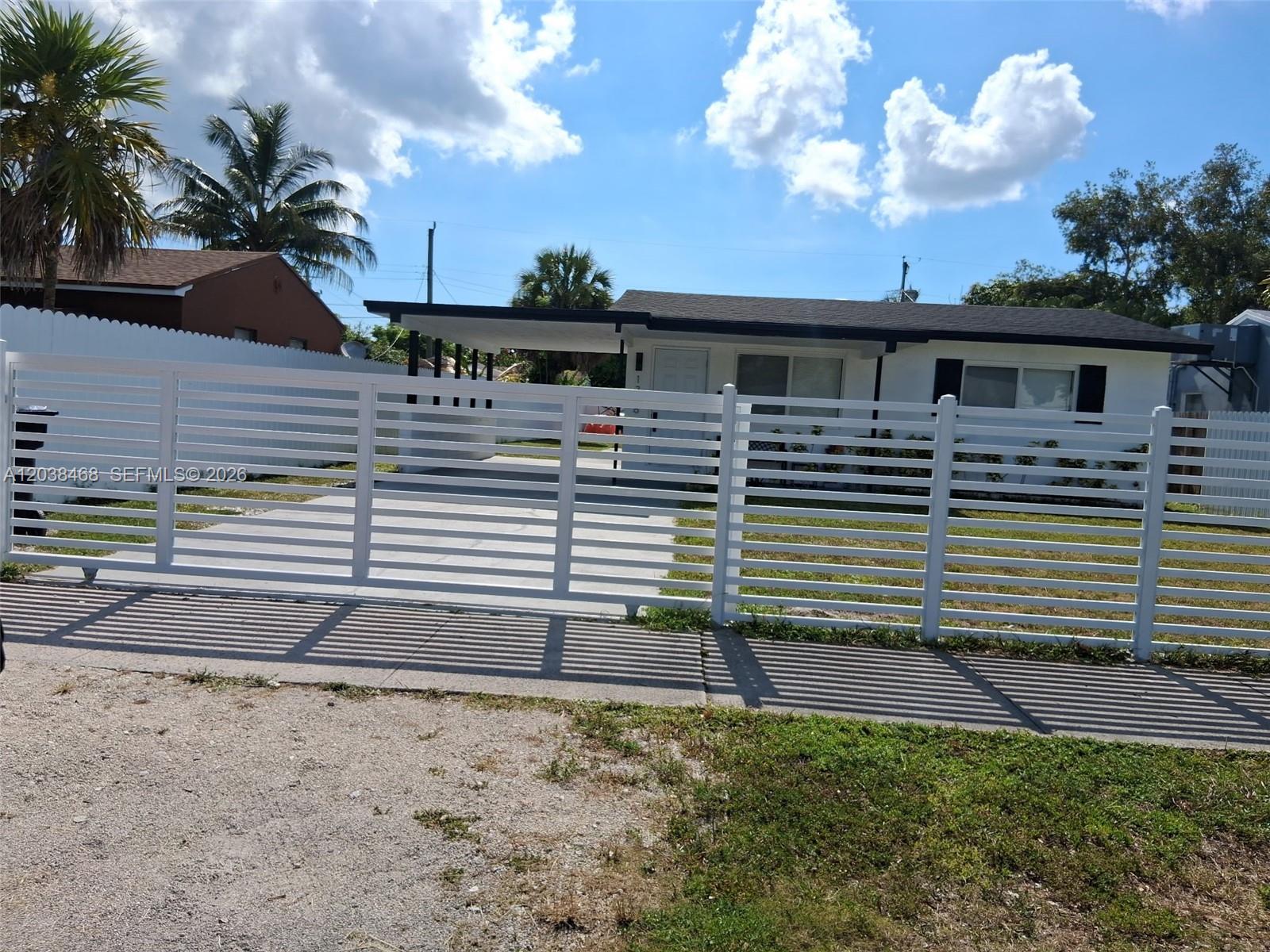 1336 Nw 6th Avenue Property Photo 2