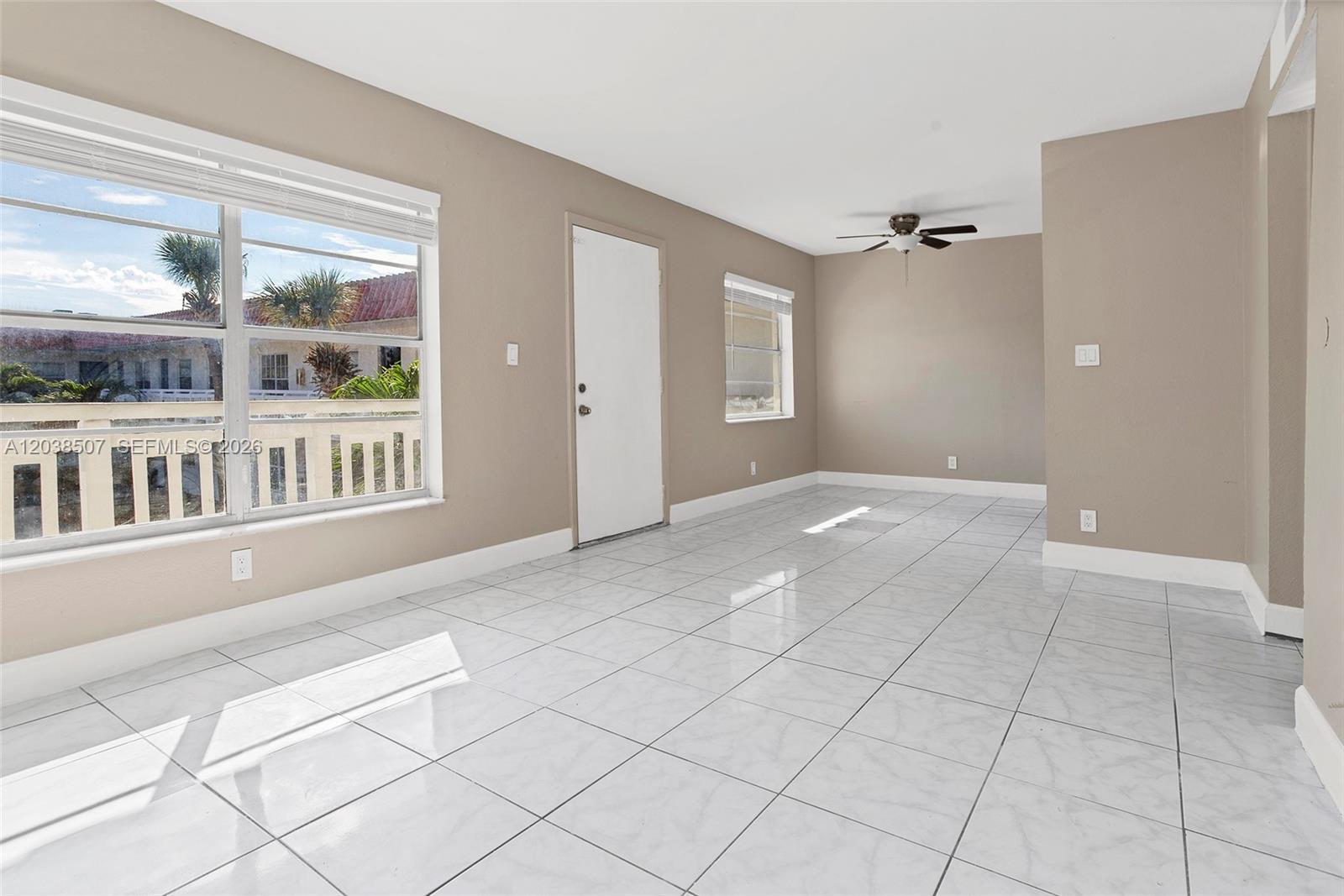 1333 S Dixie Highway 222 Property Photo 6