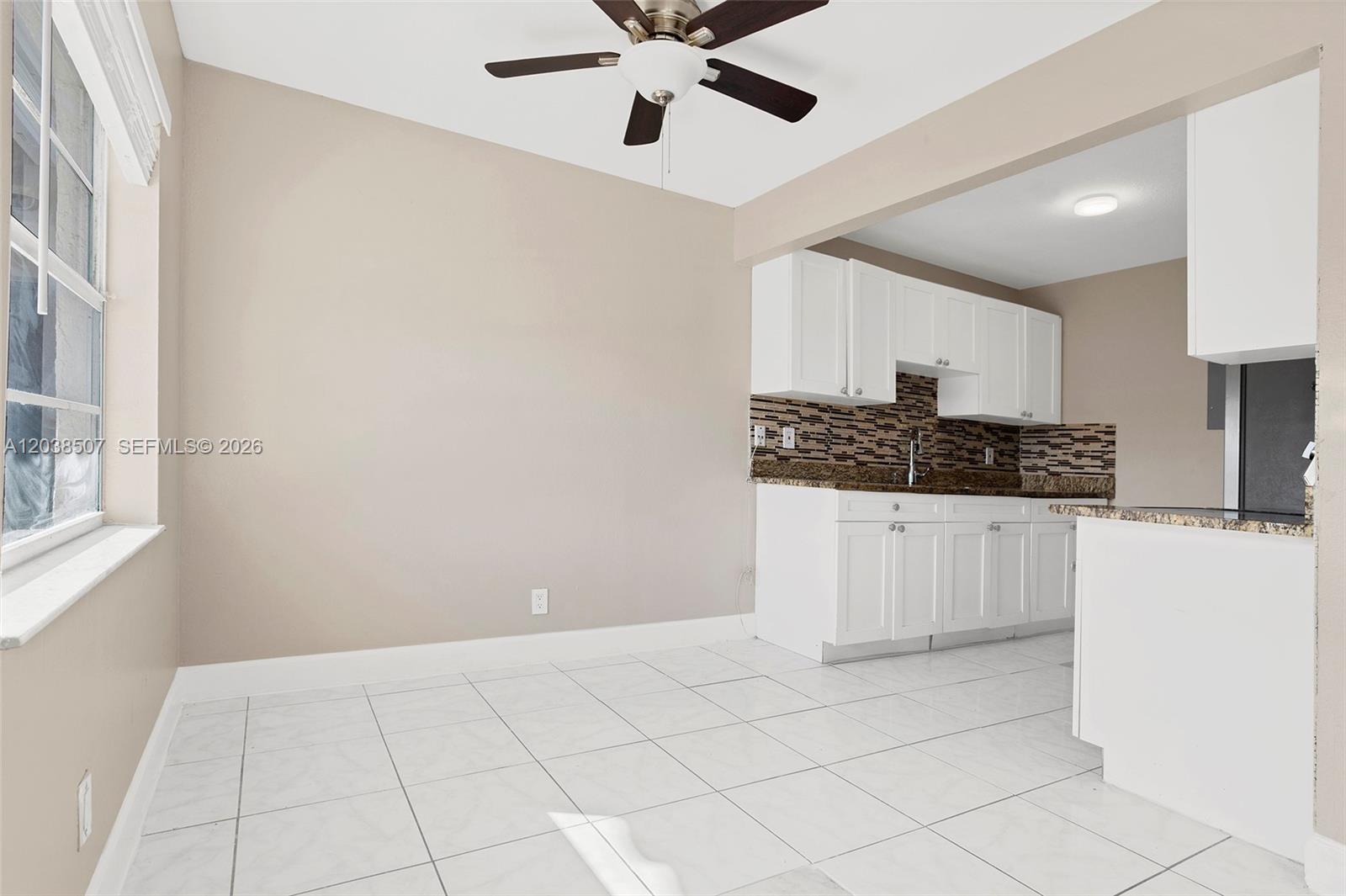 1333 S Dixie Highway 222 Property Photo 13