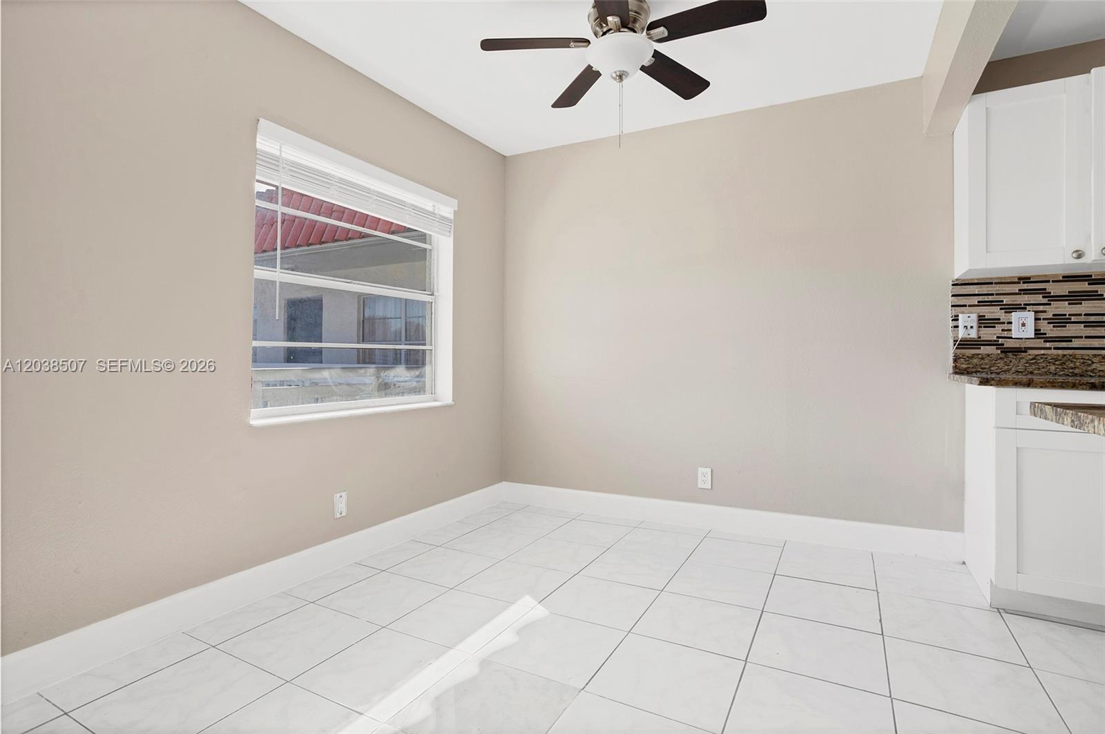 1333 S Dixie Highway 222 Property Photo 21