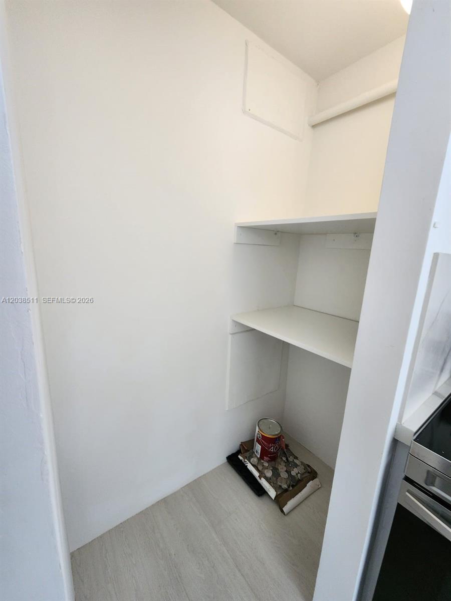 1700 N River Drive 606 Property Photo 25