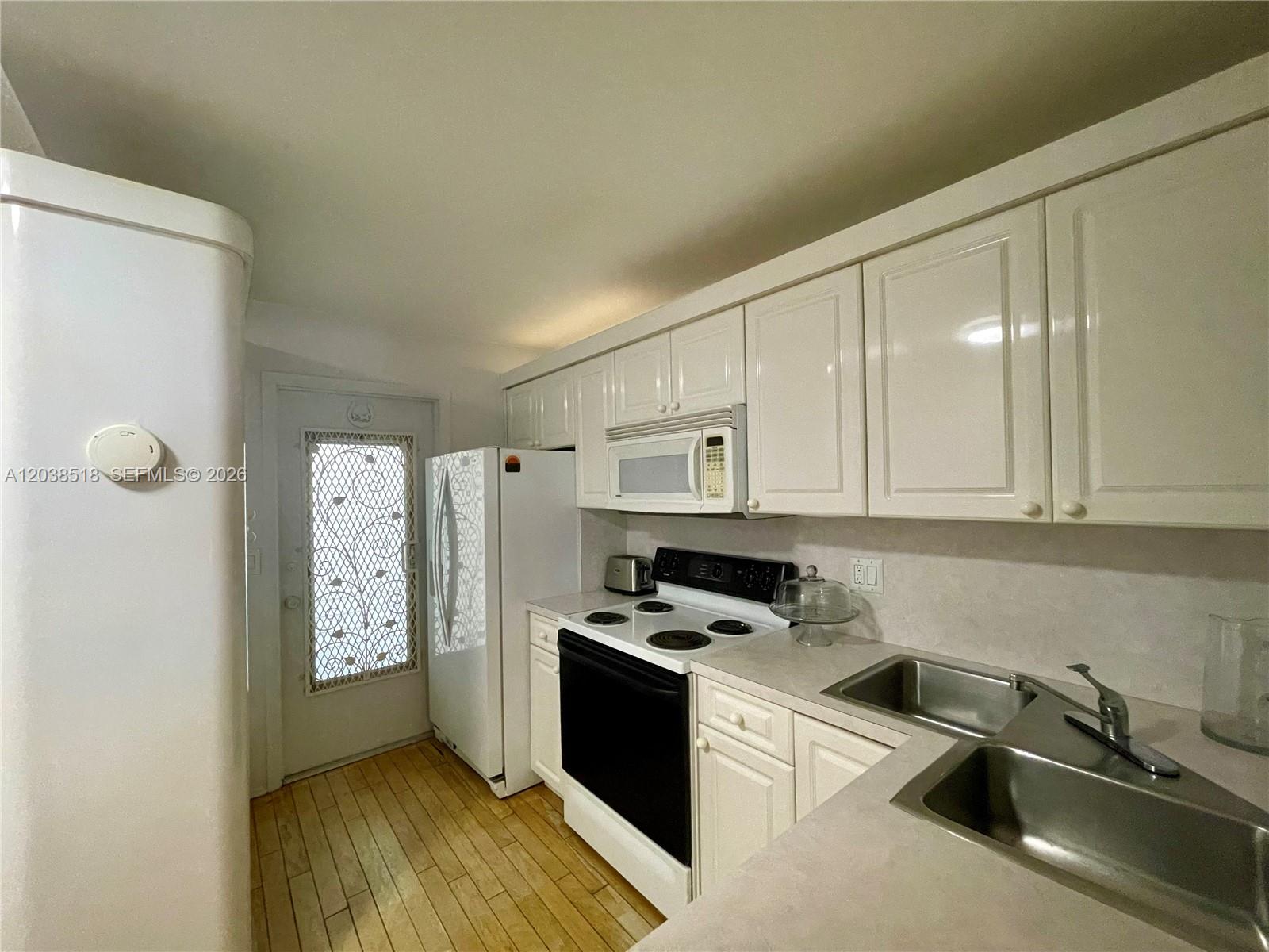 450 Paradise Isle Boulevard 205 Property Photo 4