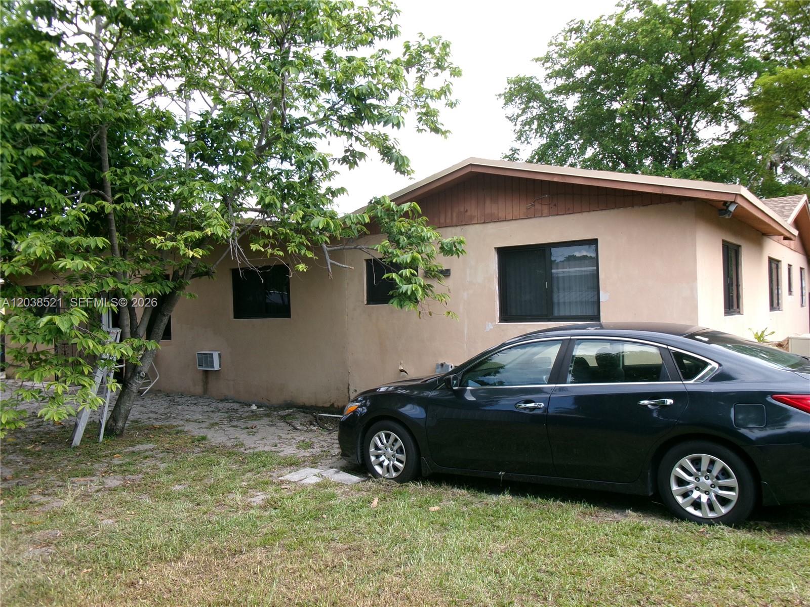 A12038521 Property Photo 3