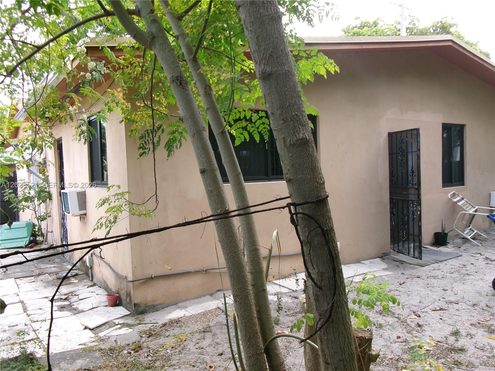A12038521 Property Photo 4