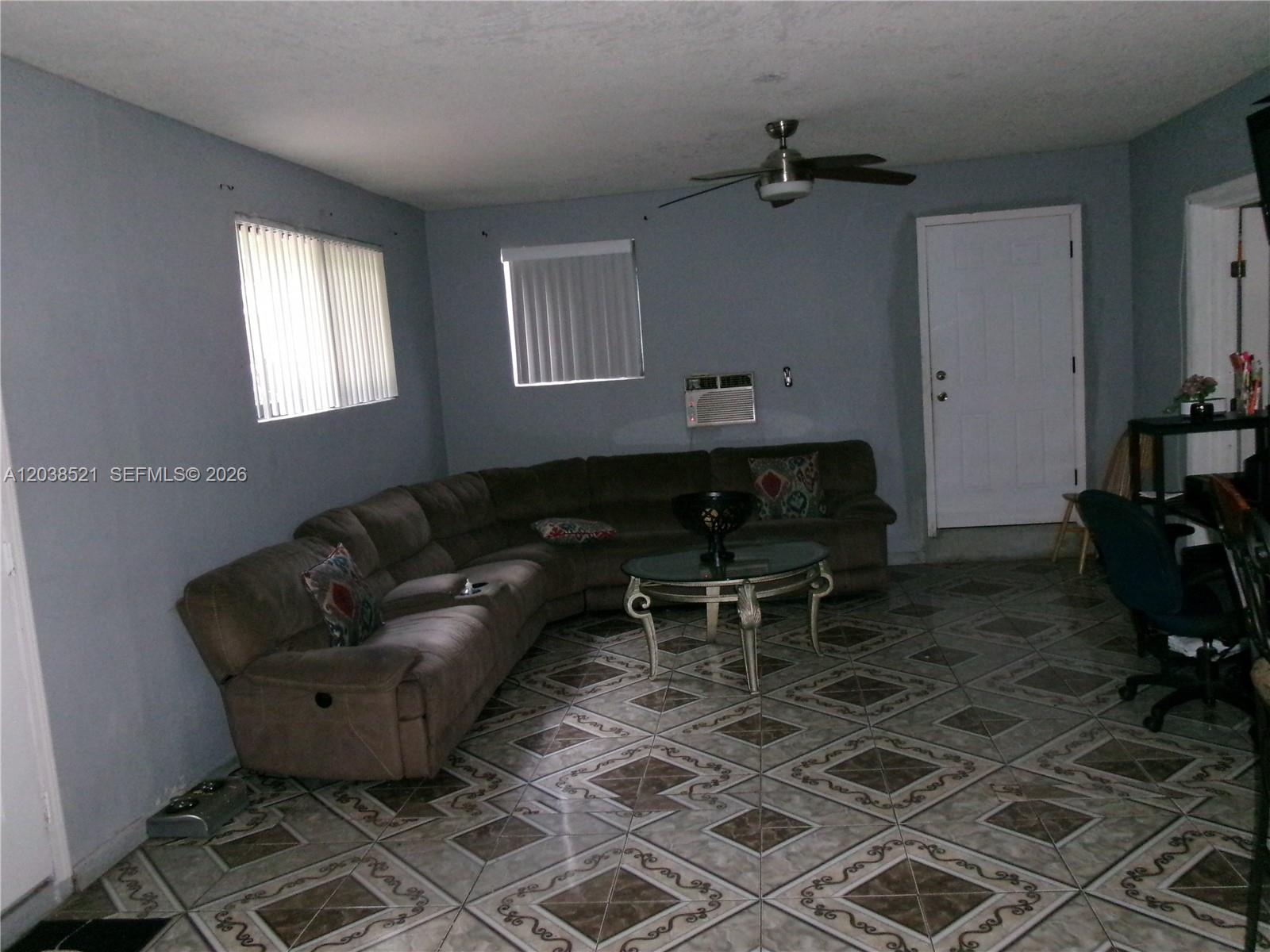 A12038521 Property Photo 6