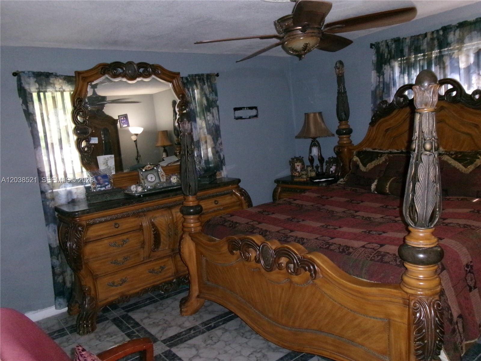 A12038521 Property Photo 16