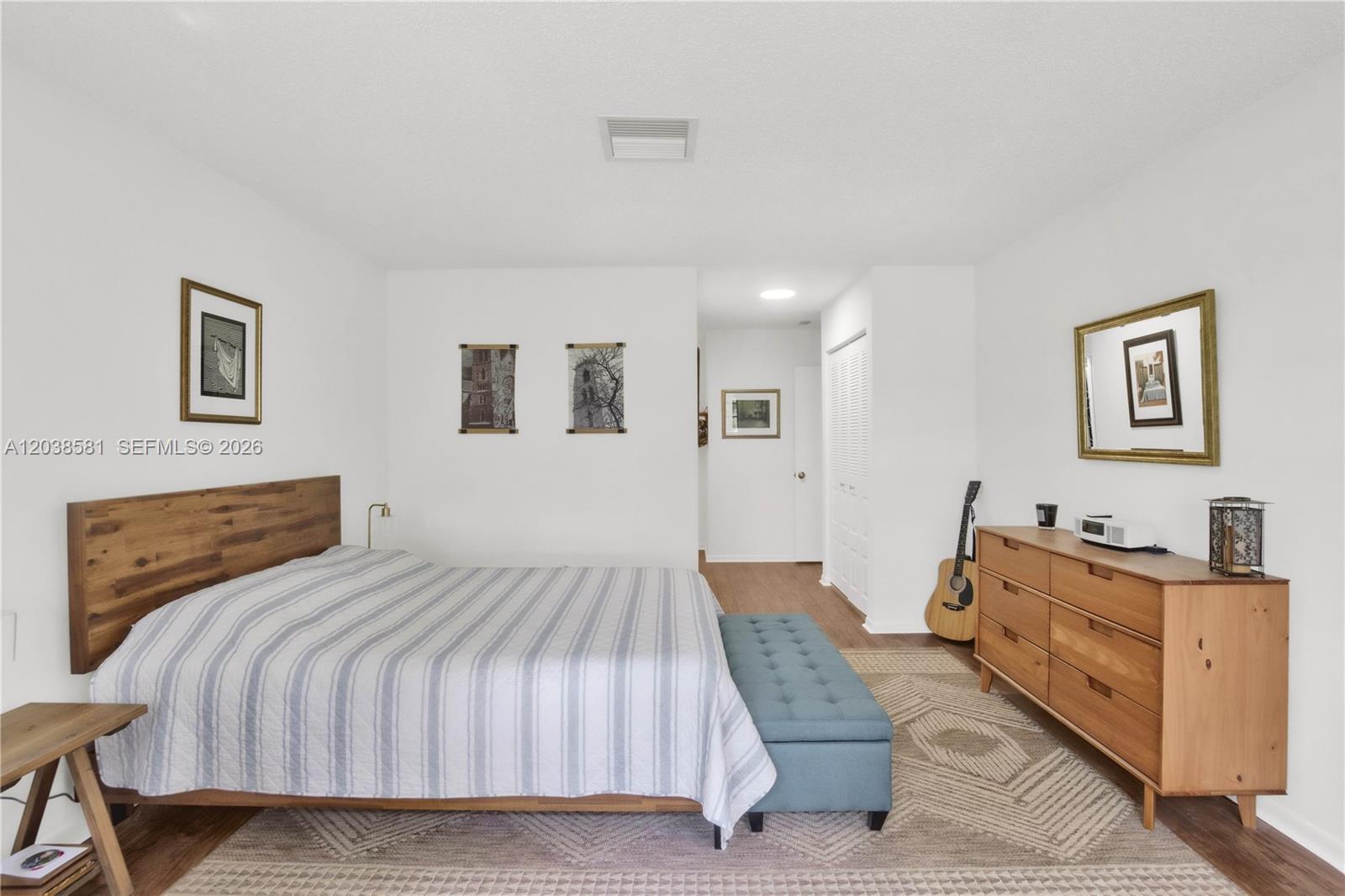 21650 Juego Circle 24h Property Photo 11