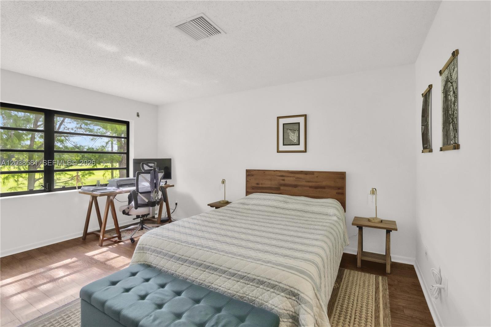 21650 Juego Circle 24h Property Photo 12