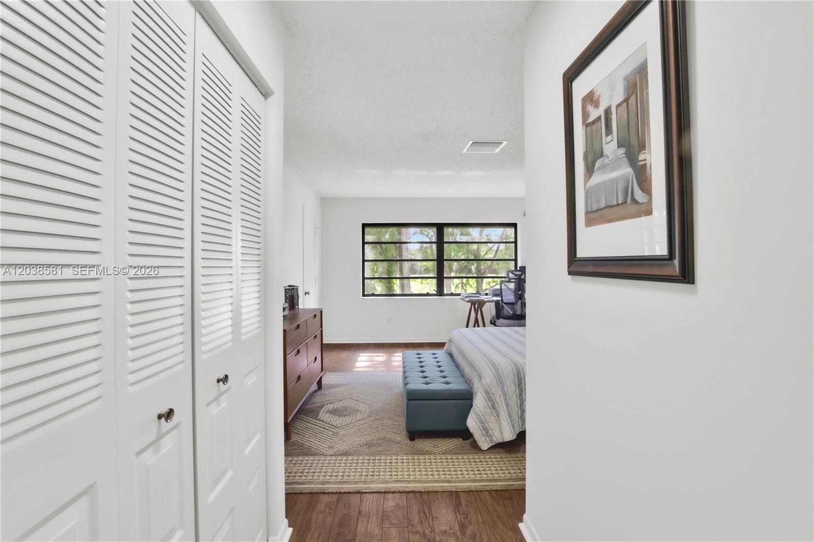21650 Juego Circle 24h Property Photo 14