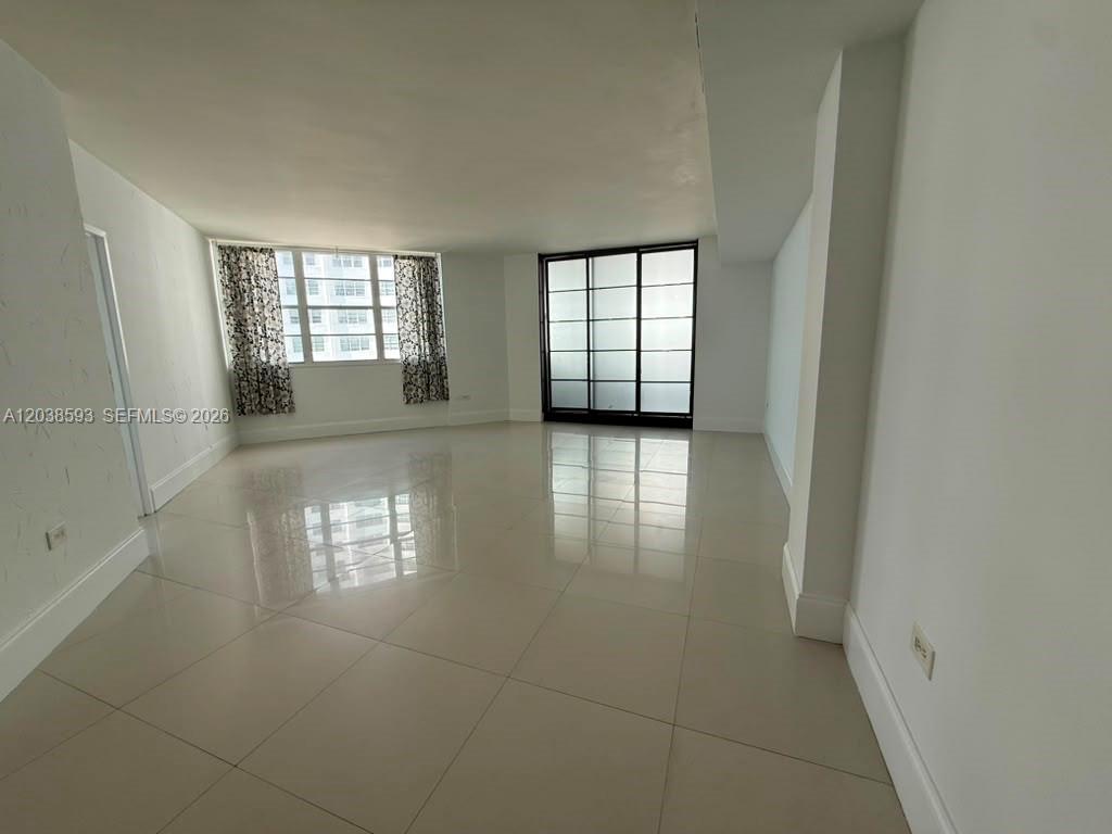 801 Brickell Bay Drive 765 Property Photo 5
