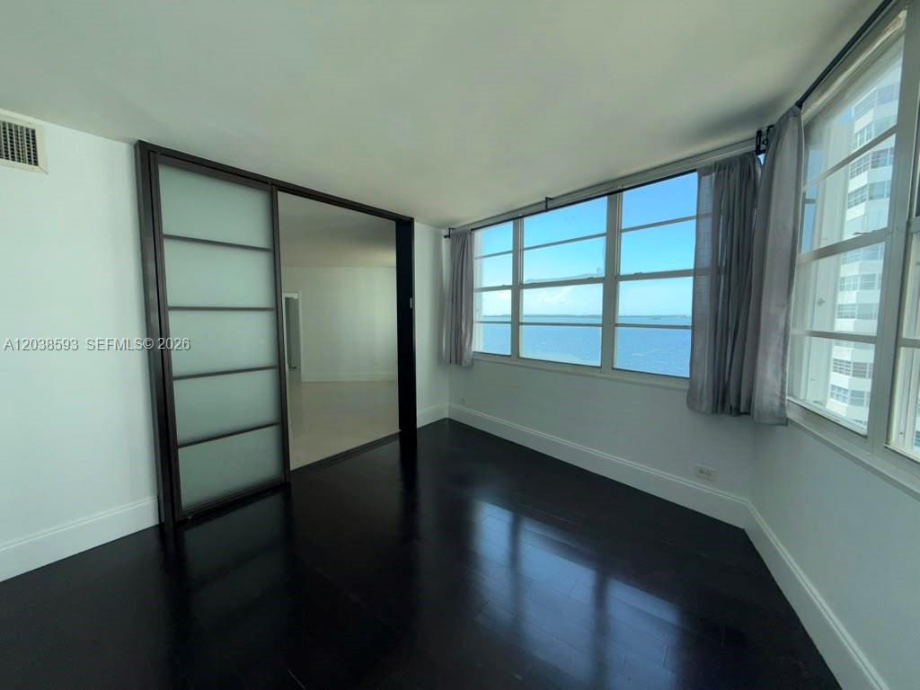 801 Brickell Bay Drive 765 Property Photo 9
