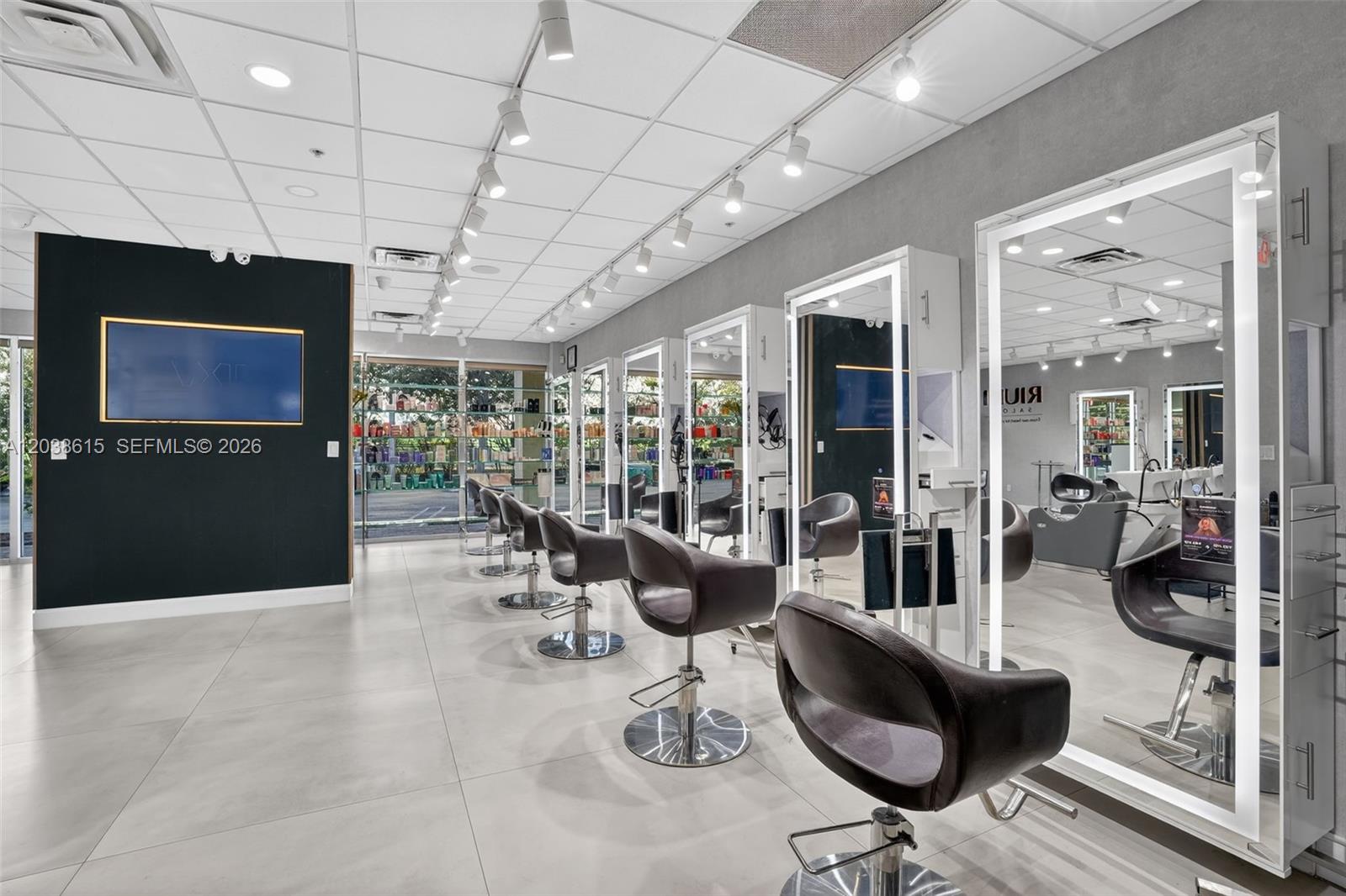 Second Generation Second Generation Beauty Salon For Lease In Hi Property Photo 7