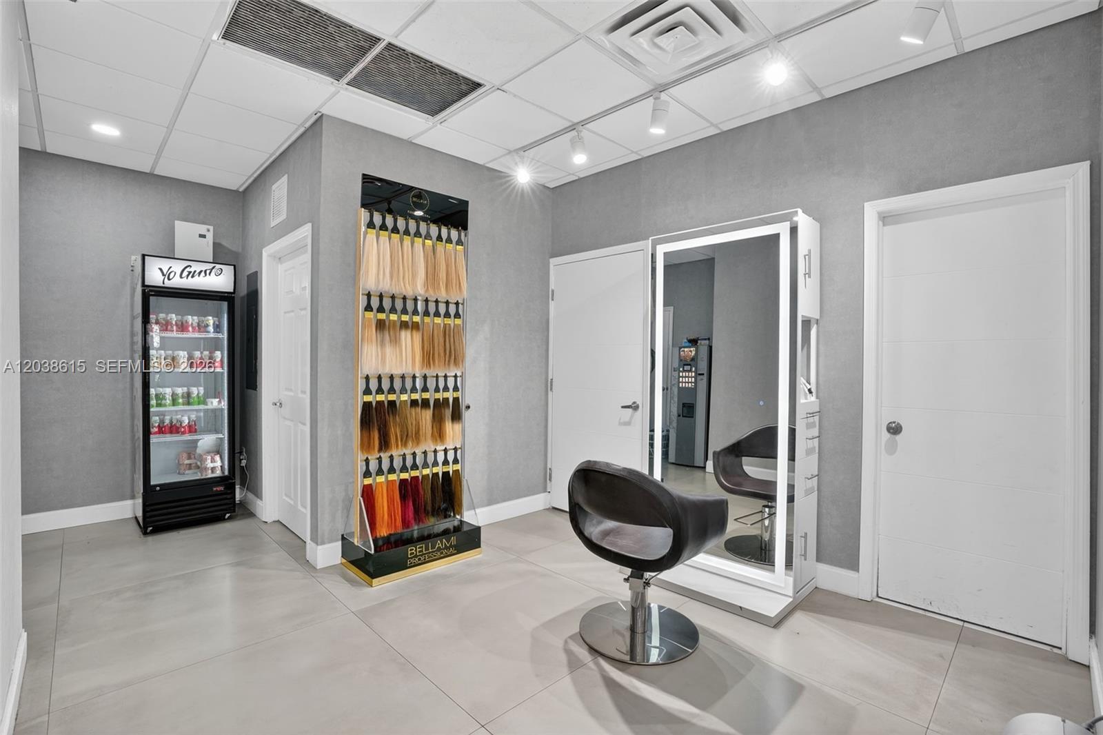 Second Generation Second Generation Beauty Salon For Lease In Hi Property Photo 8