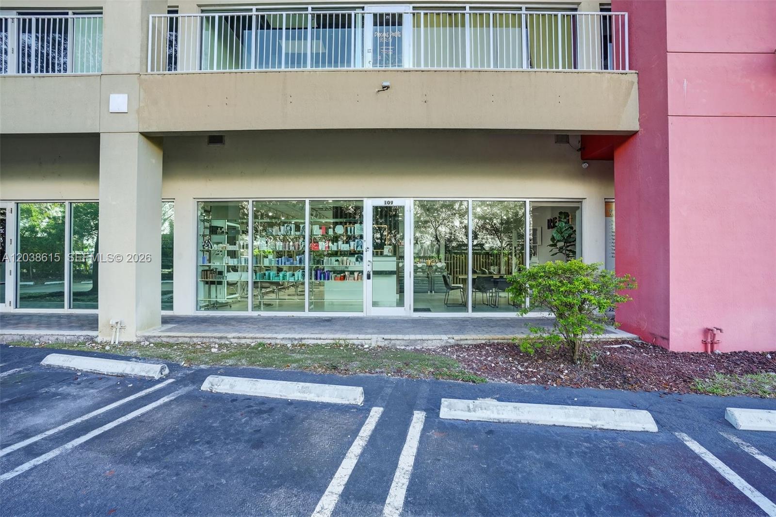 Second Generation Second Generation Beauty Salon For Lease In Hi Property Photo 16