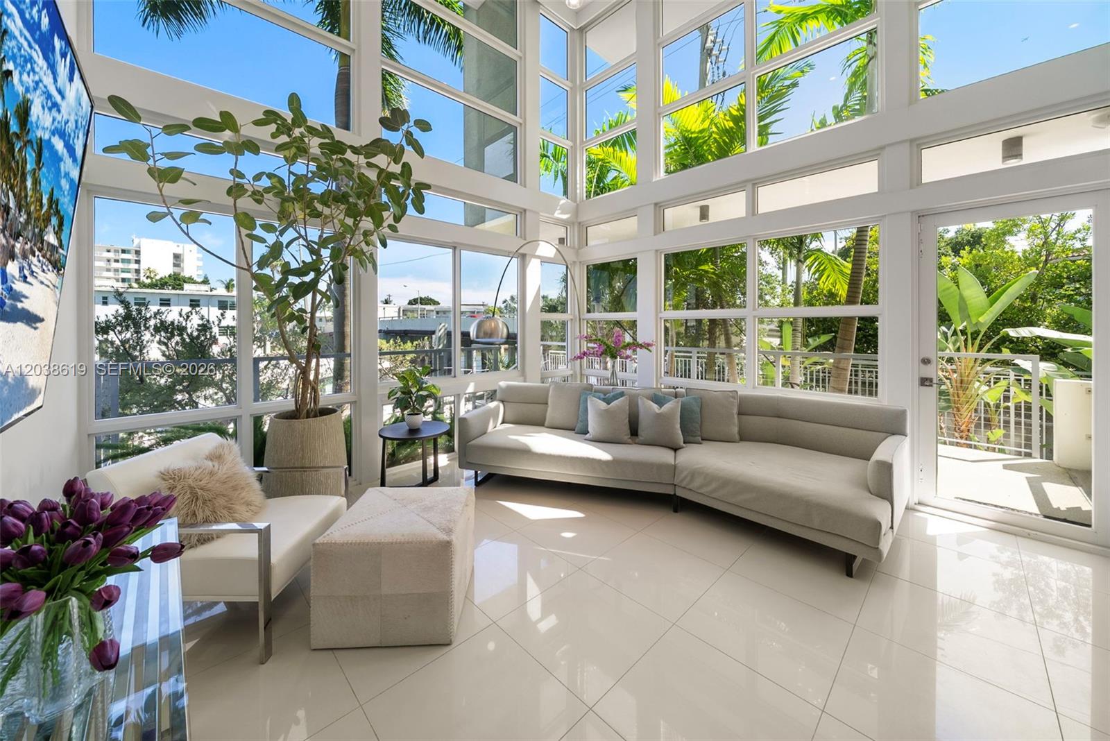 39 N Shore Drive Property Photo 3