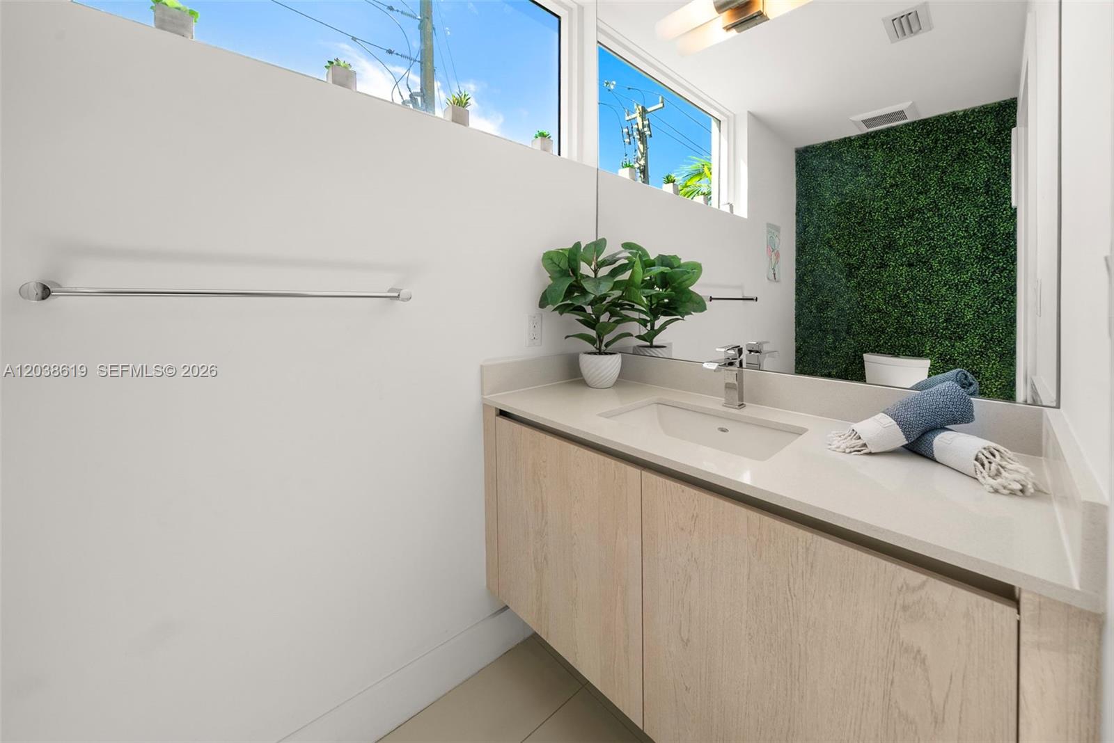 39 N Shore Drive Property Photo 10
