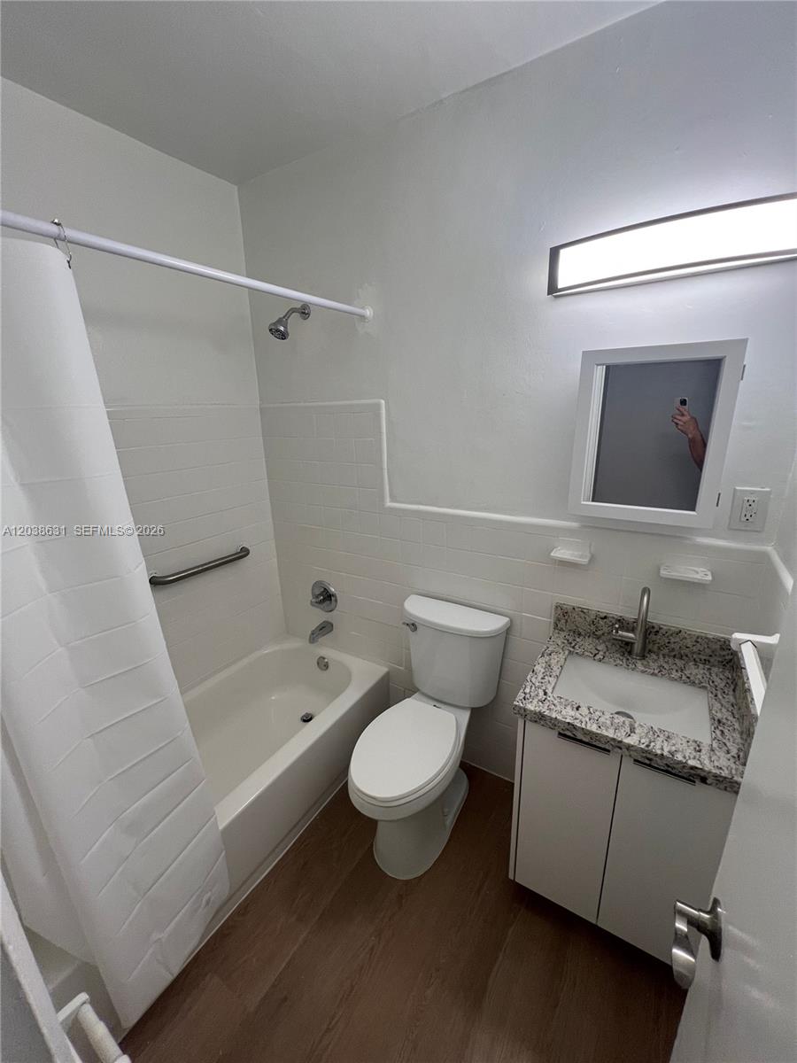 361 Sharar Avenue 6 Property Photo 5