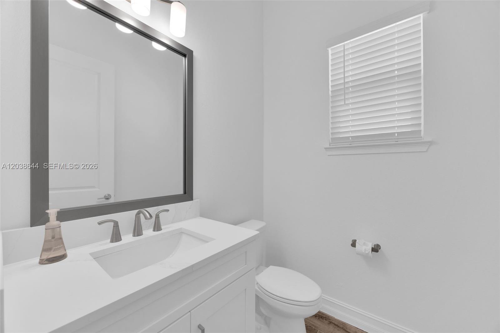 1112 Seagrape Drive Property Photo 25