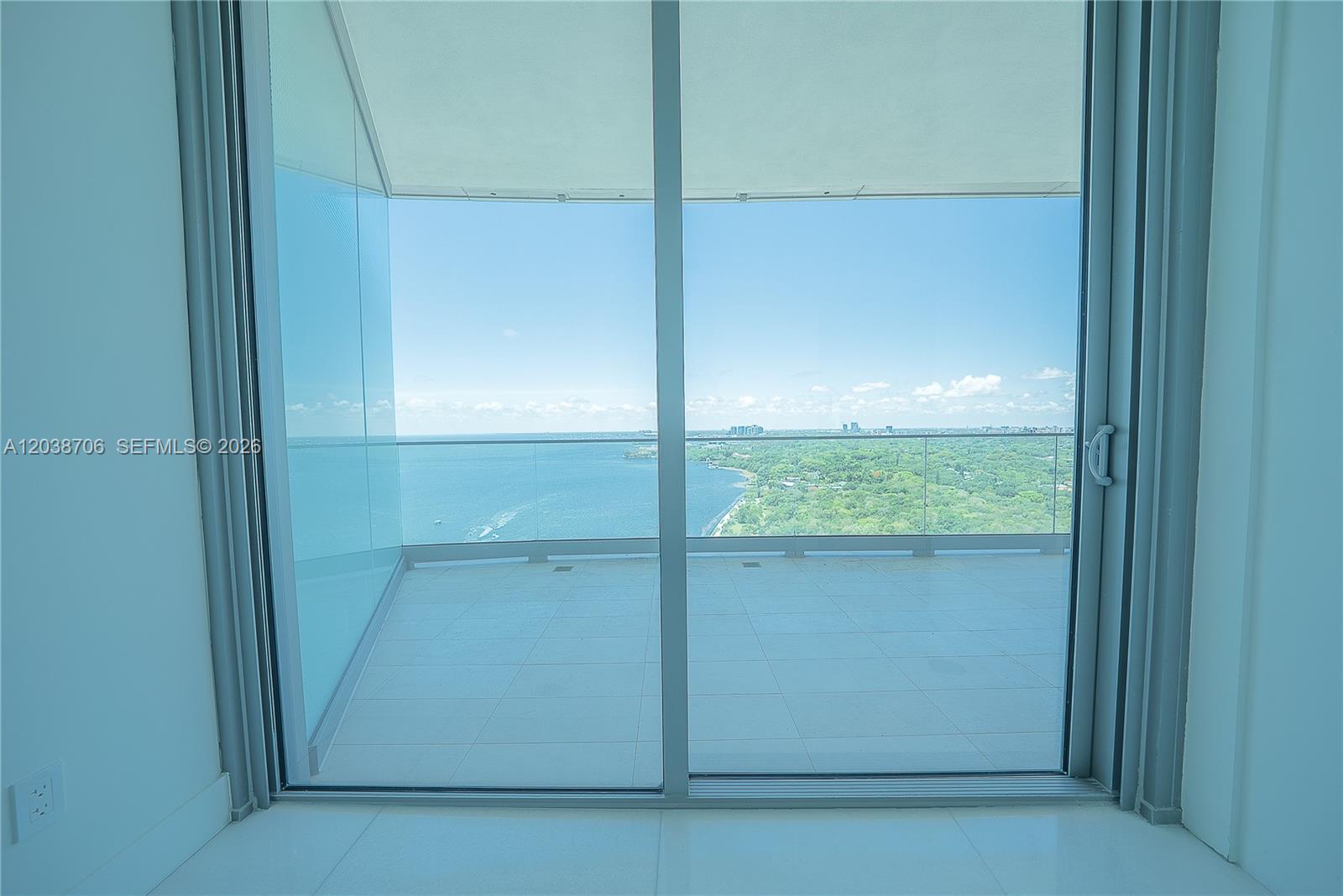 A12038706 Property Photo 3