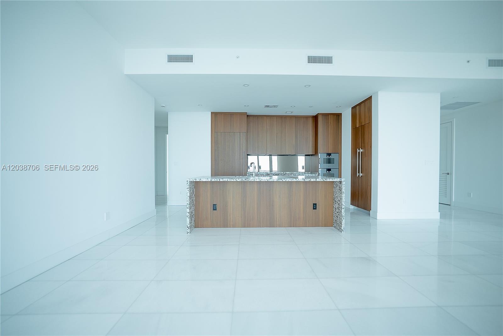 A12038706 Property Photo 4