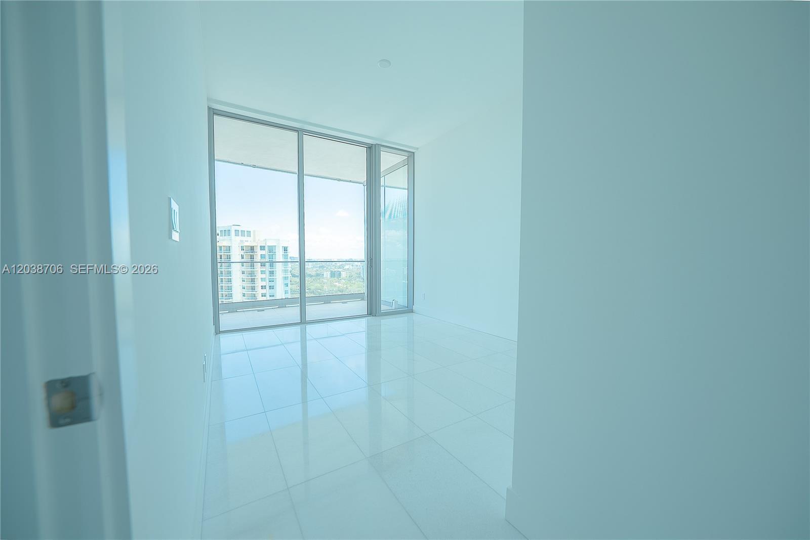 A12038706 Property Photo 12