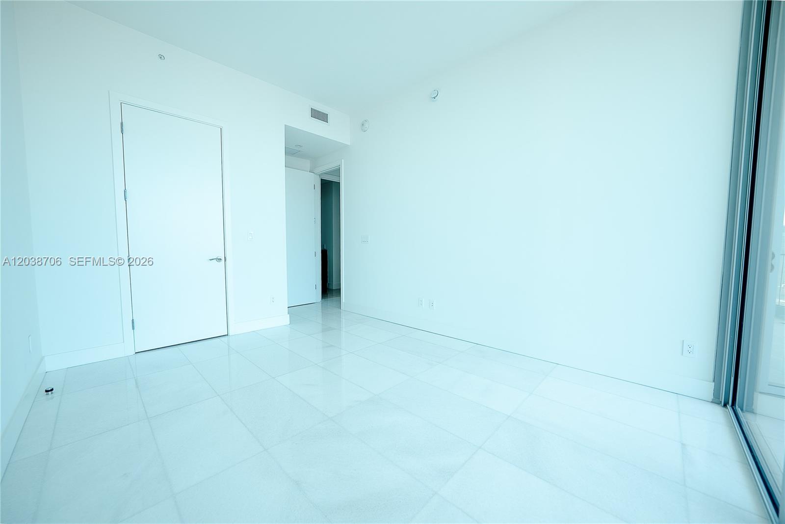 A12038706 Property Photo 13
