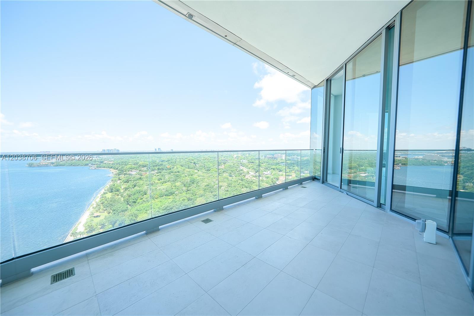 A12038706 Property Photo 24