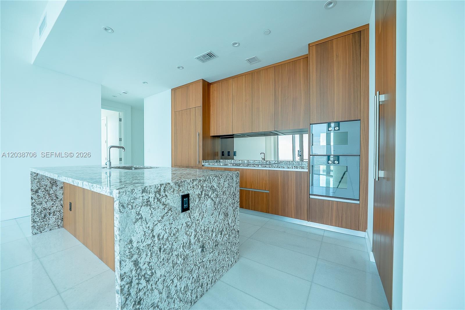 A12038706 Property Photo 26