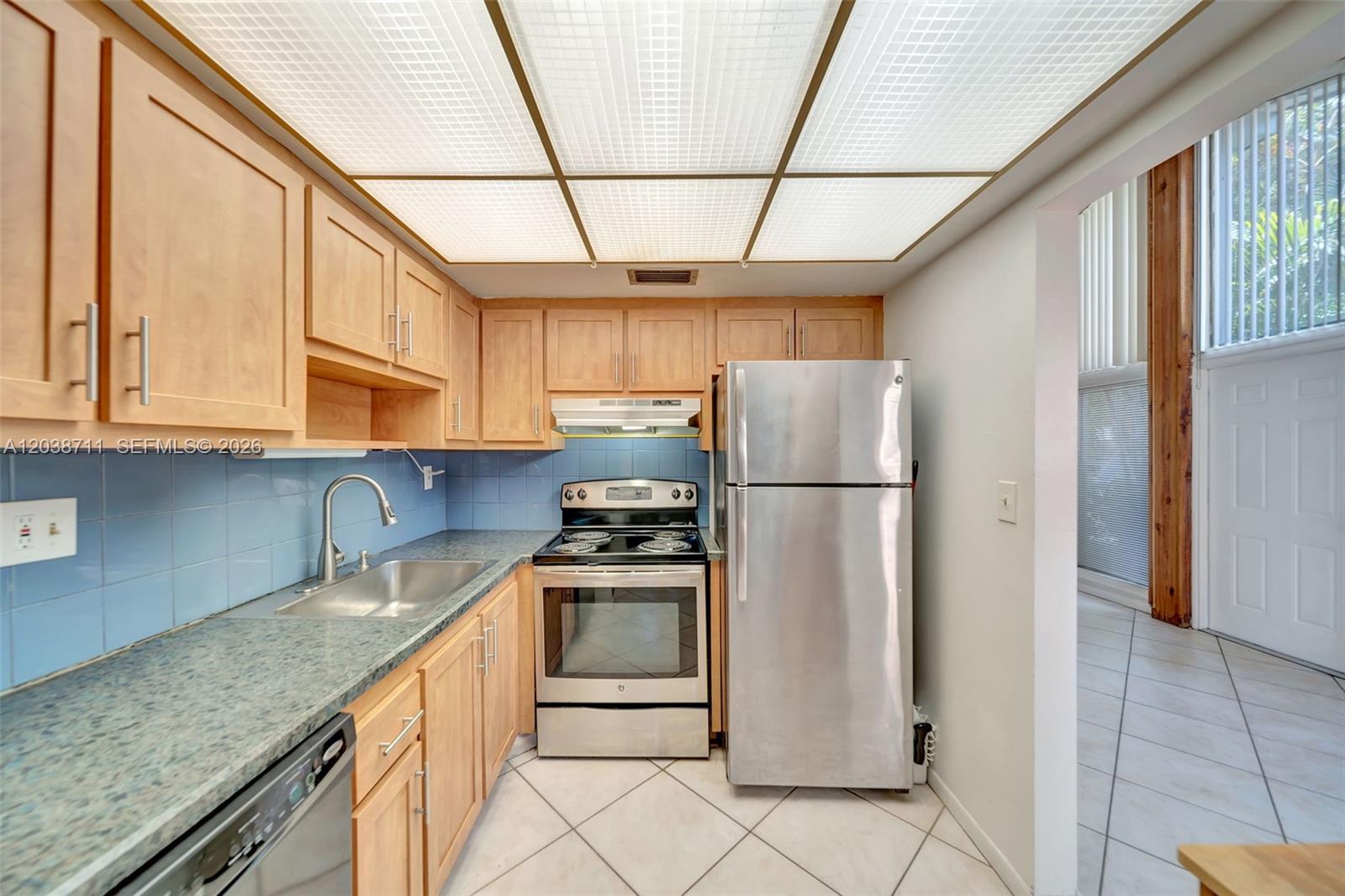 7447 W Sunrise Boulevard 7447 Property Photo 9