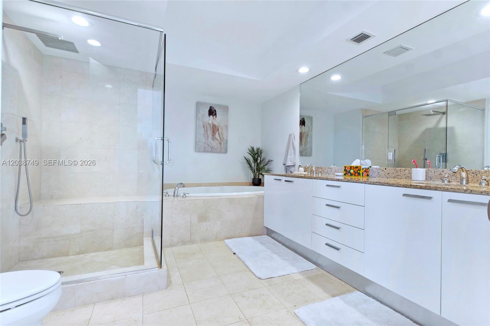 1850 S Ocean Drive 405 Property Photo 8