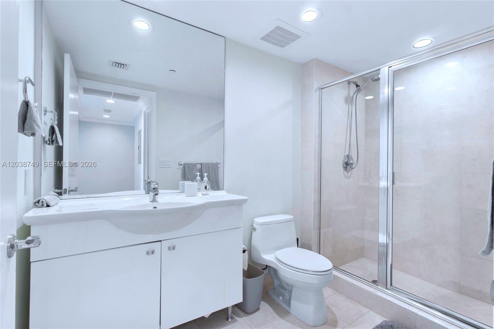 1850 S Ocean Drive 405 Property Photo 12