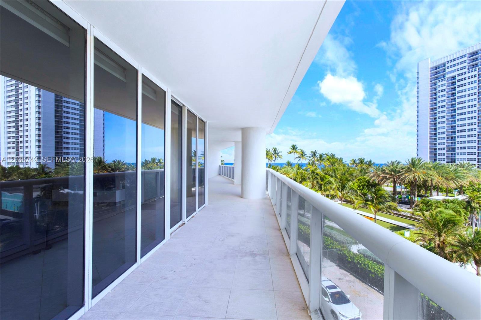 1850 S Ocean Drive 405 Property Photo 15
