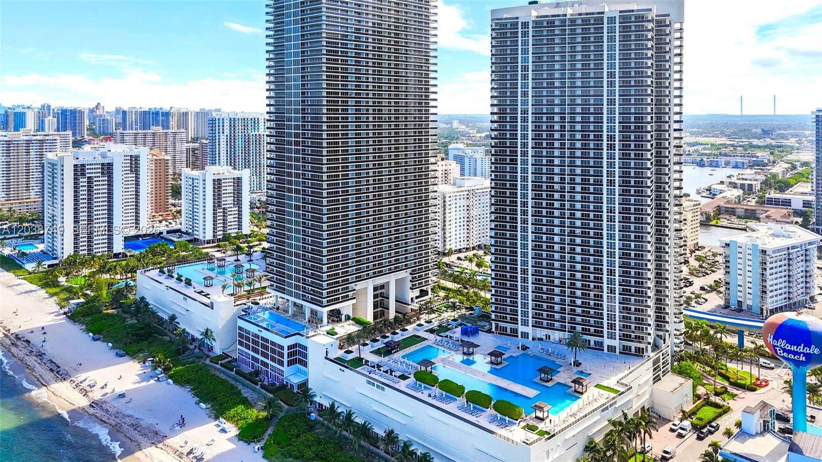 1850 S Ocean Drive 405 Property Photo 21