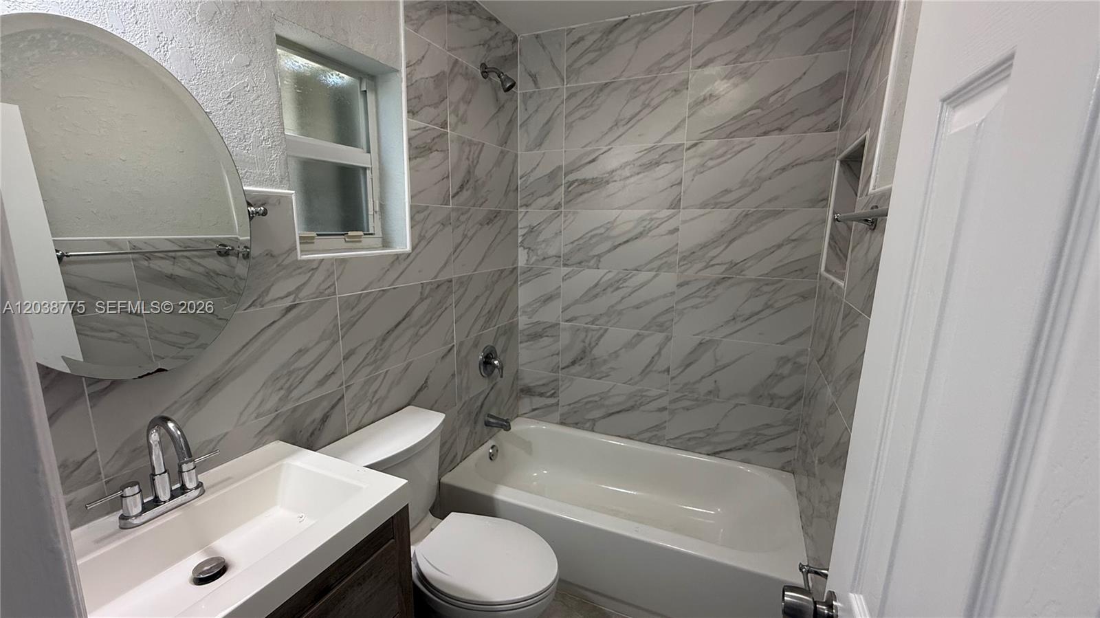220 Nw 12th Street 4 Property Photo 16