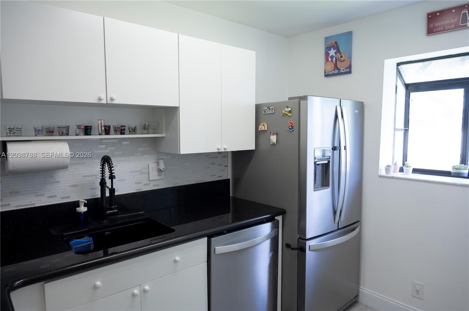 508 Gardens Drive 202 Property Photo 2