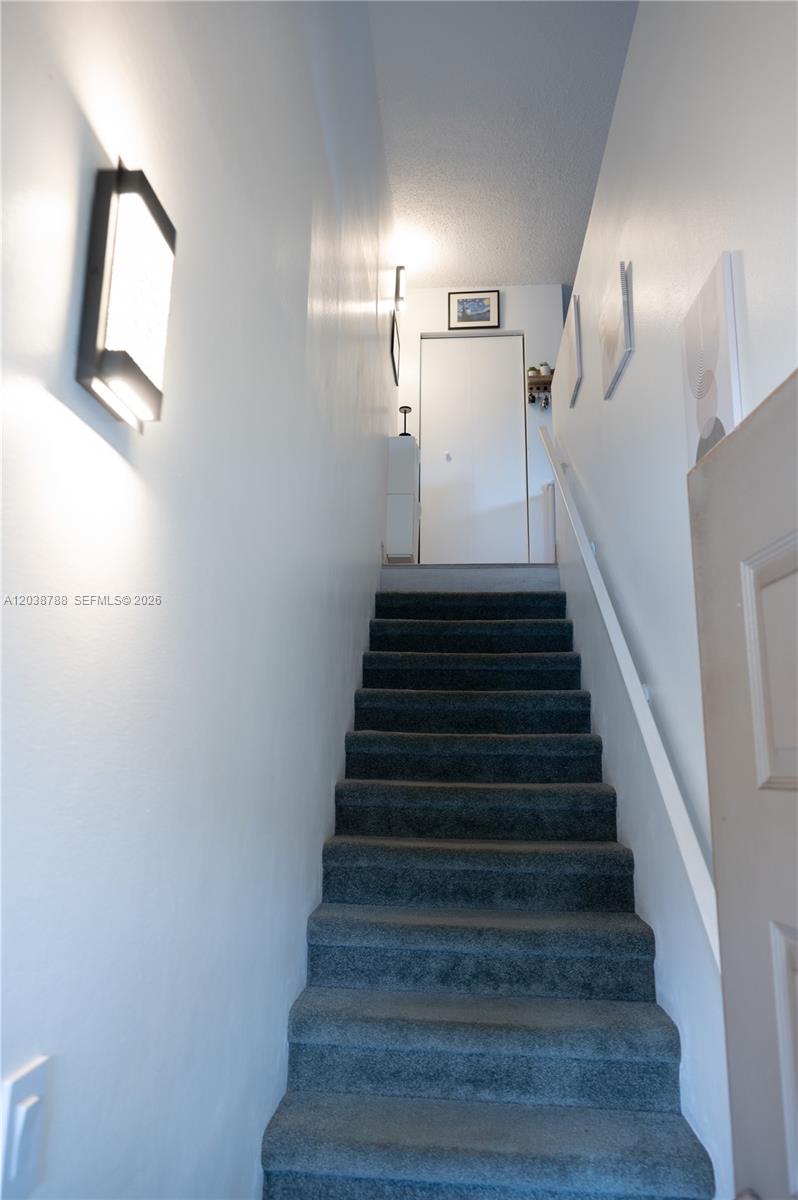 508 Gardens Drive 202 Property Photo 10