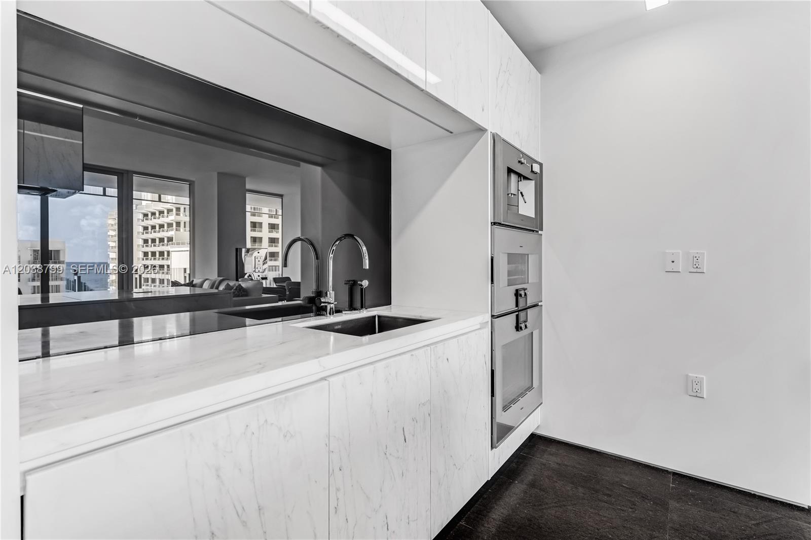 120 Ocean Drive 700 Property Photo 15