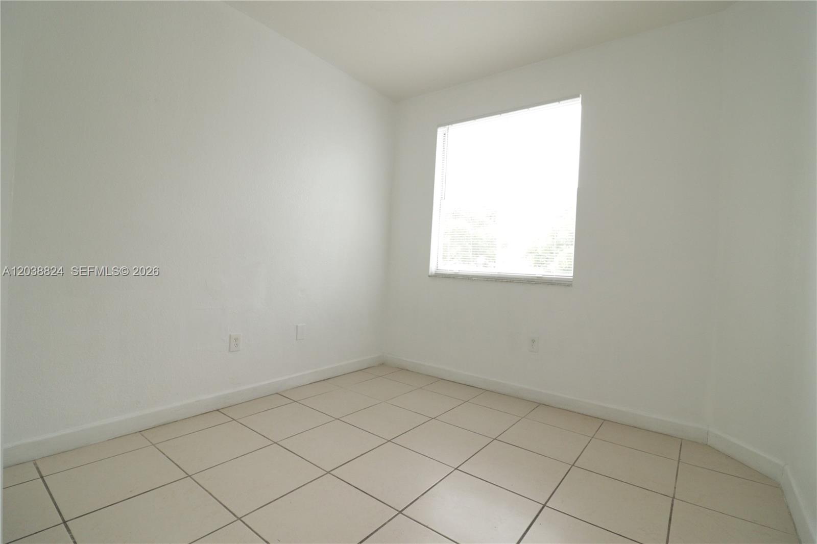 1568 Se 26th Street 206 Property Photo 3