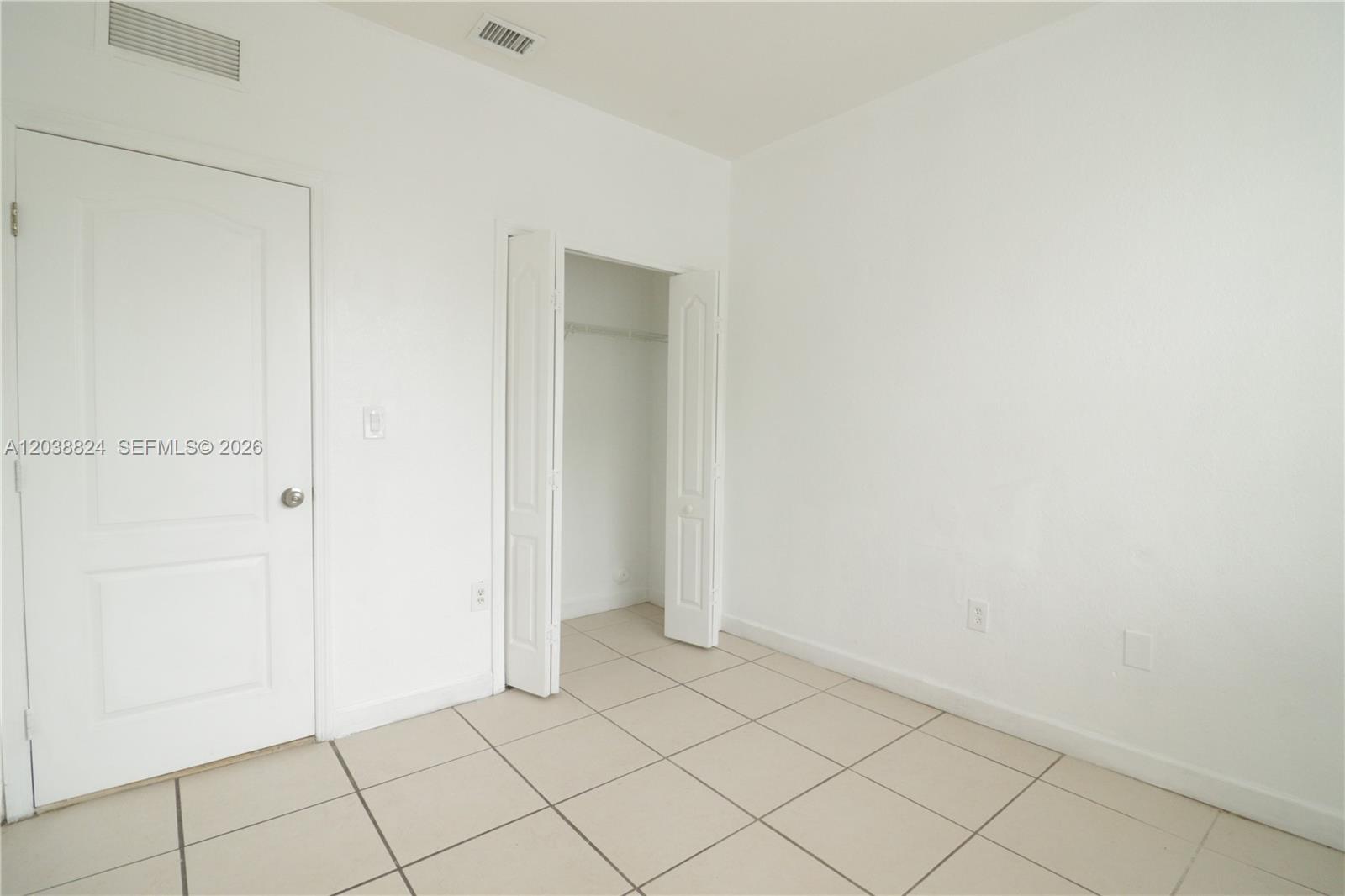 1568 Se 26th Street 206 Property Photo 4