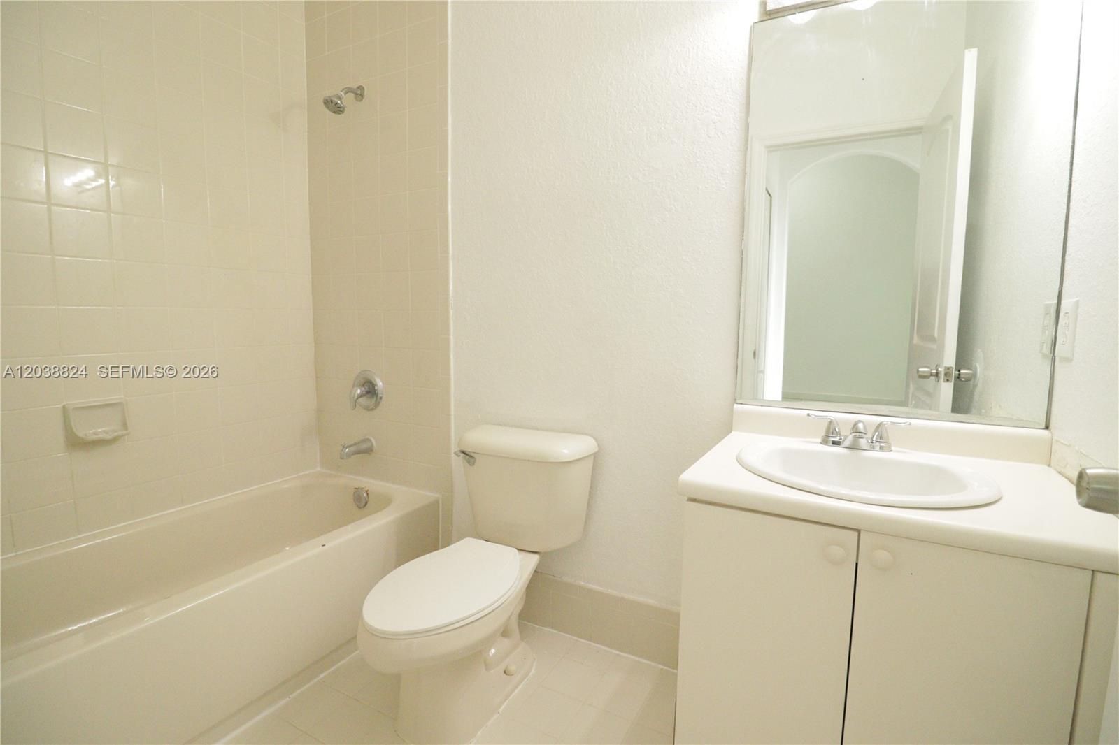 1568 Se 26th Street 206 Property Photo 5