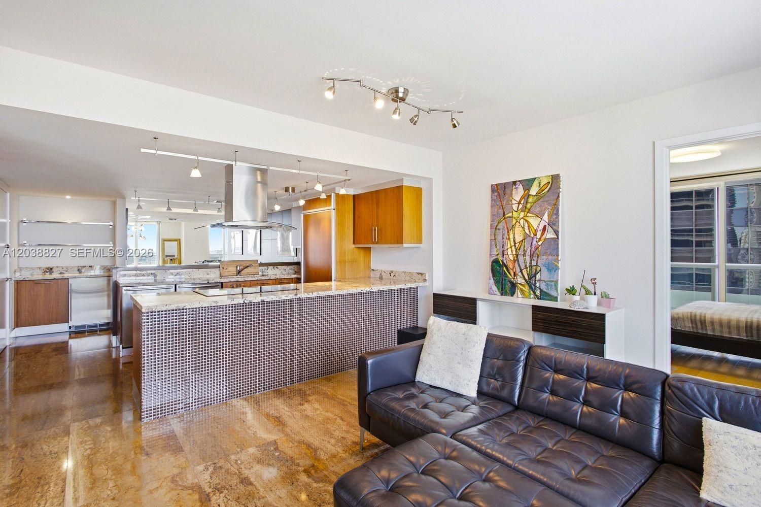 50 Biscayne Boulevard 2510 Property Photo 8