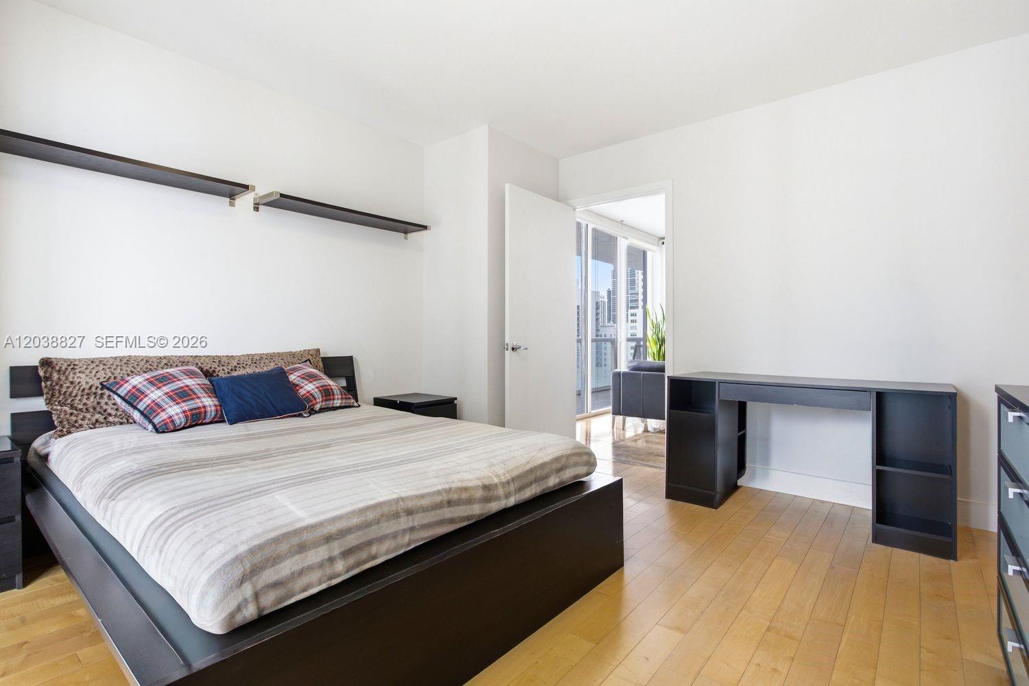 50 Biscayne Boulevard 2510 Property Photo 21