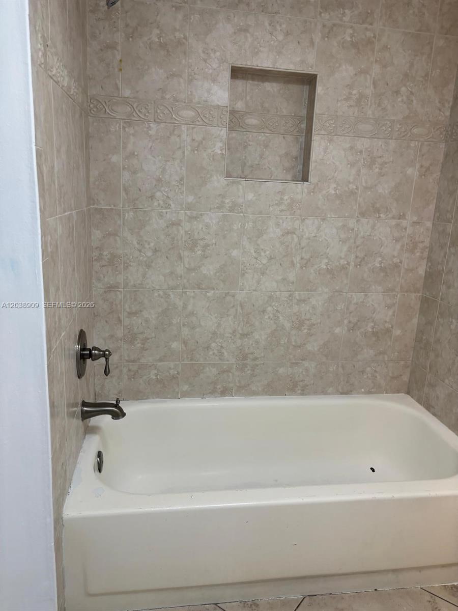 6276 Nw 186th Street 204 Property Photo 5